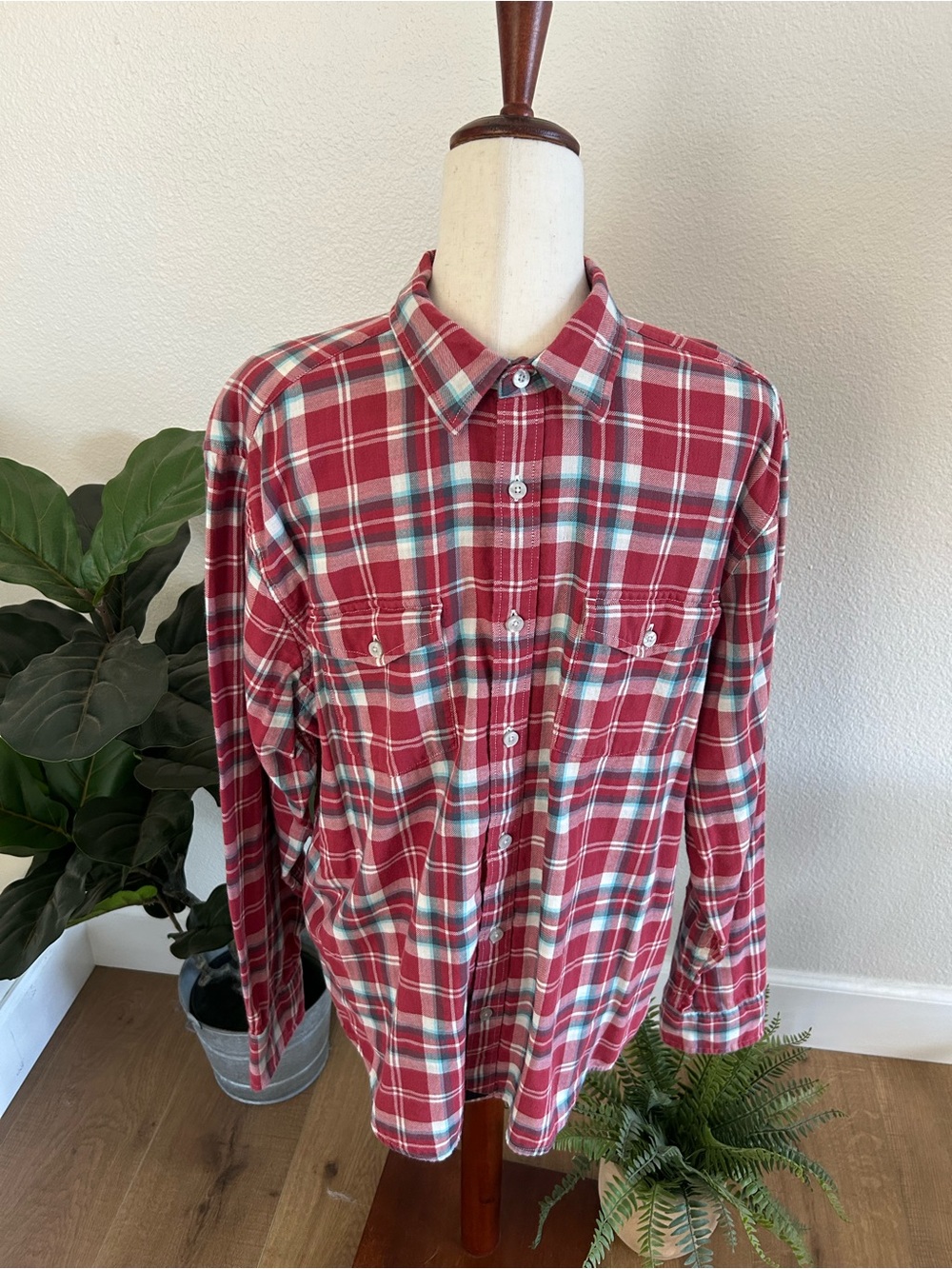 Untuckit Men’s shirt